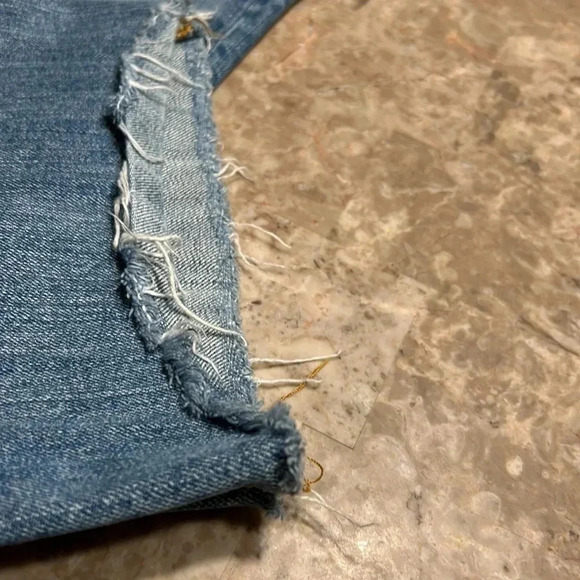 7 for all mankind woman sz 22 blue distressed cropped,floral embroidery,fray hem - Picture 5 of 15